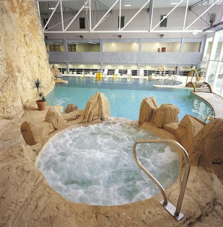 Piscina Balneario Sicilia Jacuzzi