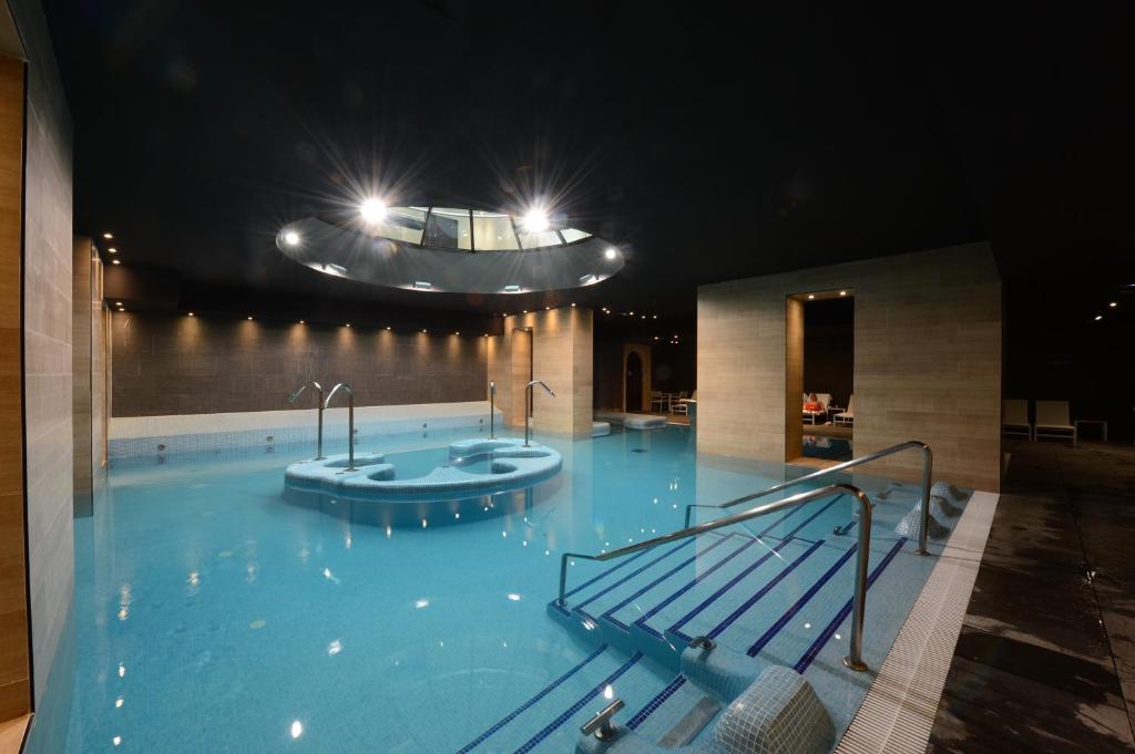 piscina balneario burgo de osma